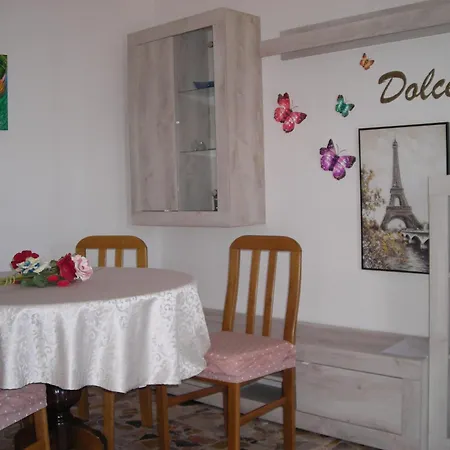 Dolce - Fantastic View -free Wi-fi & Late Check-out Daire